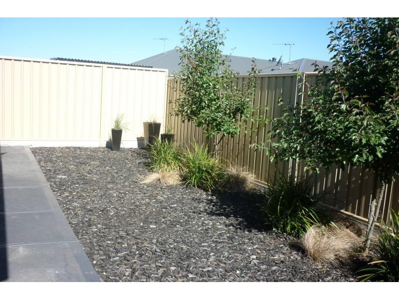 24 Tidal St, Seaford Meadows SA 5169