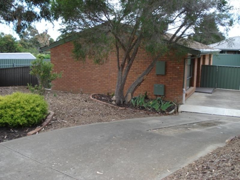 3 Anita Ct, Aberfoyle Park SA 5159