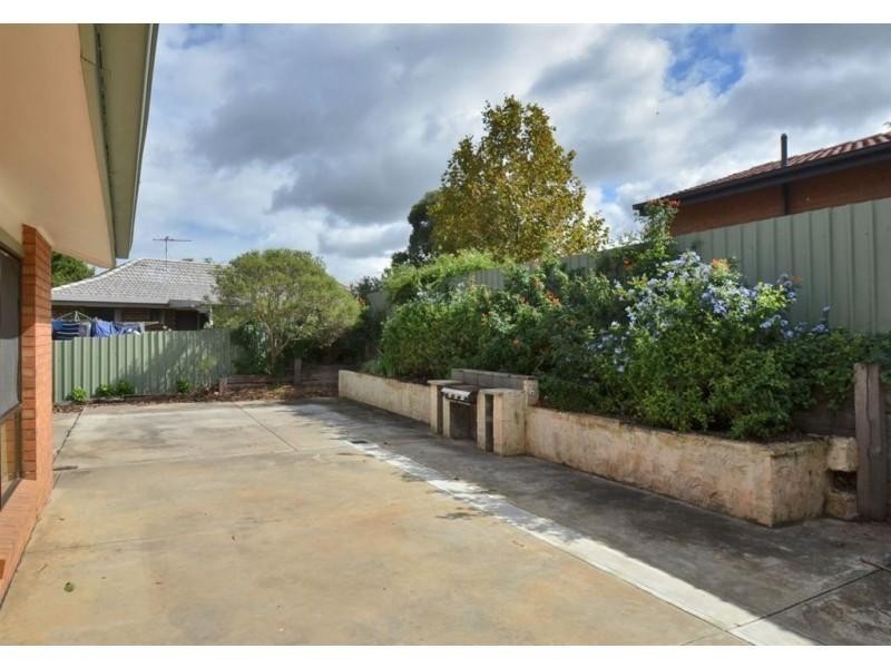 3 Anita Ct, Aberfoyle Park SA 5159