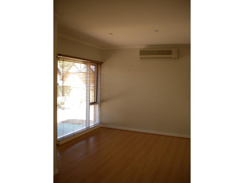 18/7  Blundell  St, Morphett Vale SA 5162