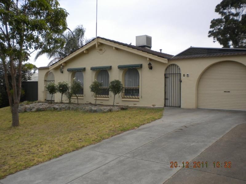 8 Gretel Cres, Hallett Cove SA 5158