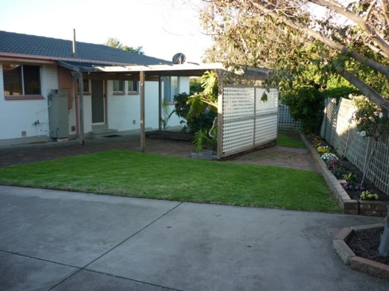 26 Swordsman  Rd, O’sullivan Beach SA 5166