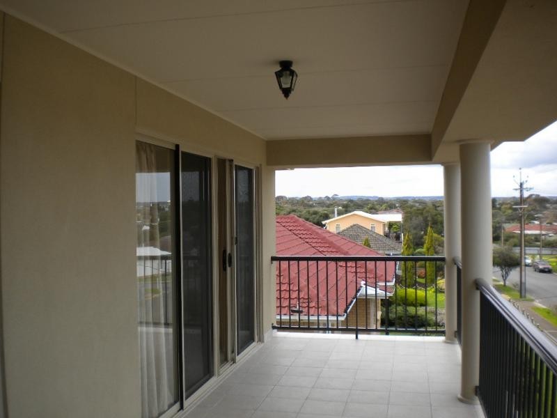 7A Elgin Ave, Christies Beach SA 5165