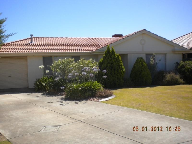 10 Chivers St, Hallett Cove SA 5158