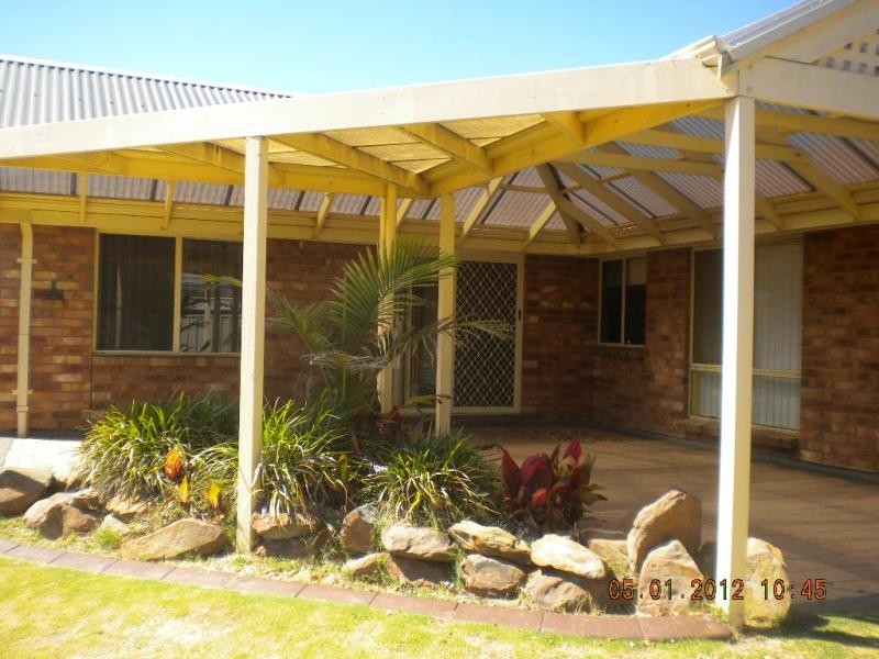 10 Chivers St, Hallett Cove SA 5158