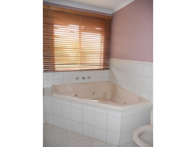 38 Karko Dr, Moana SA 5169