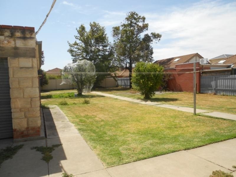 16 Audrey  St, Ascot Park SA 5043