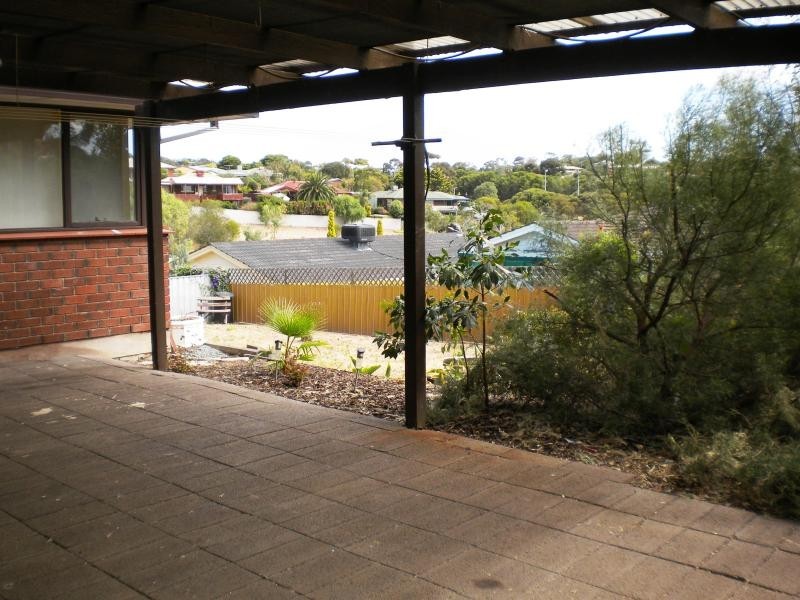15 Galatea St, Hallett Cove SA 5158