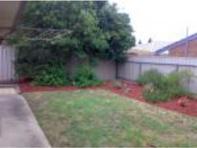 14 Admiralty Cres, Seaford Rise SA 5169