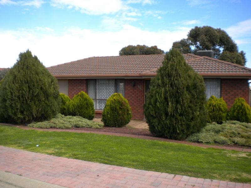 63 Mawson Cct, Woodcroft SA 5162