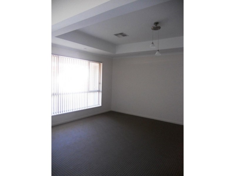 67 Esperance  Bvd, Seaford Rise SA 5169