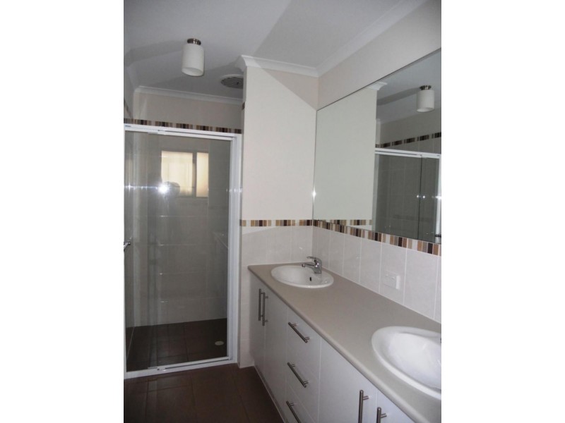67 Esperance  Bvd, Seaford Rise SA 5169