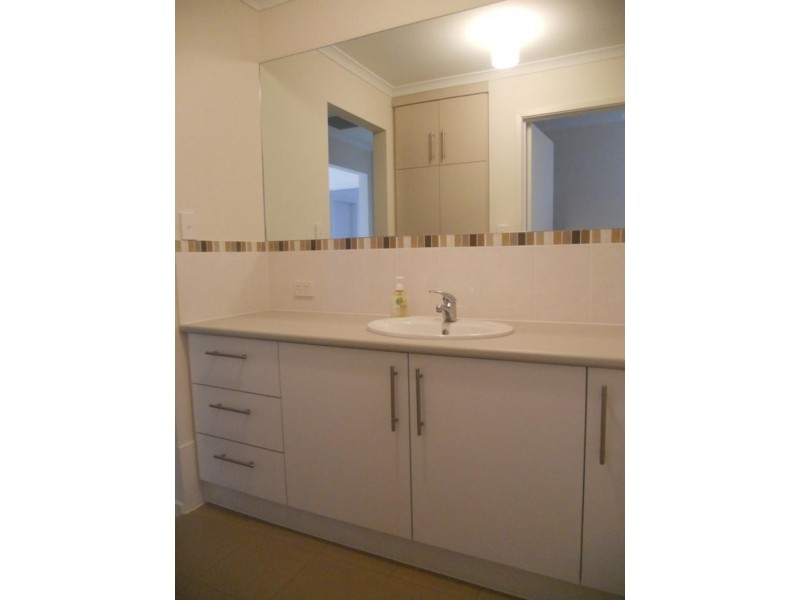 67 Esperance  Bvd, Seaford Rise SA 5169
