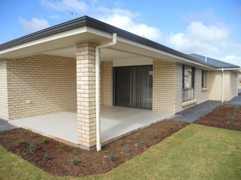 67 Esperance  Bvd, Seaford Rise SA 5169