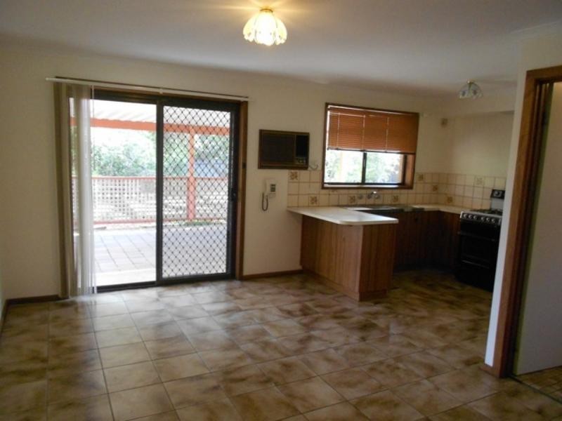 24 Torrens St, Happy Valley SA 5159