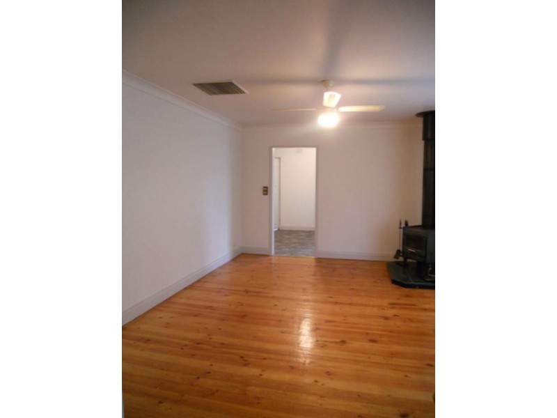 10 Paterson Dr, Hackham SA 5163