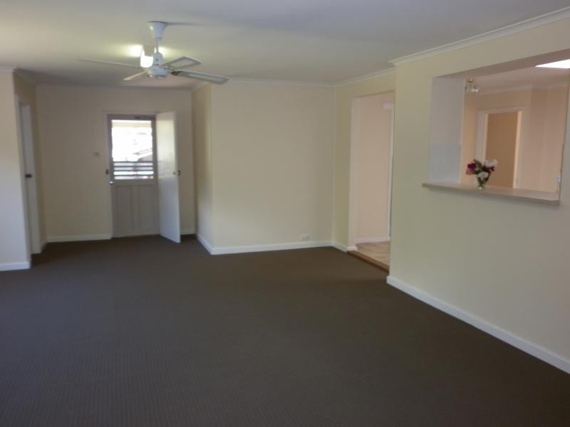 18 Beverley St, Morphett Vale SA 5162