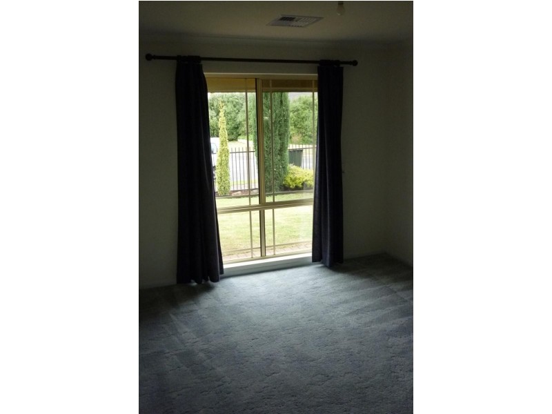 4 Bremer Ct, Sheidow Park SA 5158