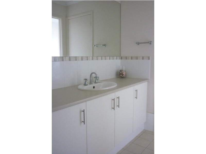 6 Dock Rd, Seaford Meadows SA 5169