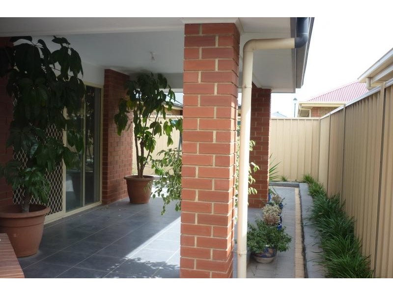 6 Dock Rd, Seaford Meadows SA 5169