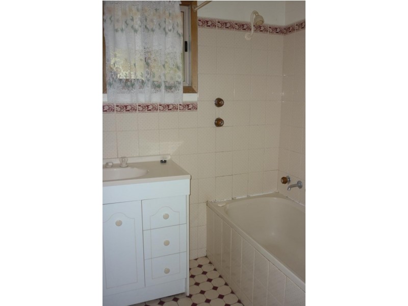 11 Rugby St, Pasadena SA 5042