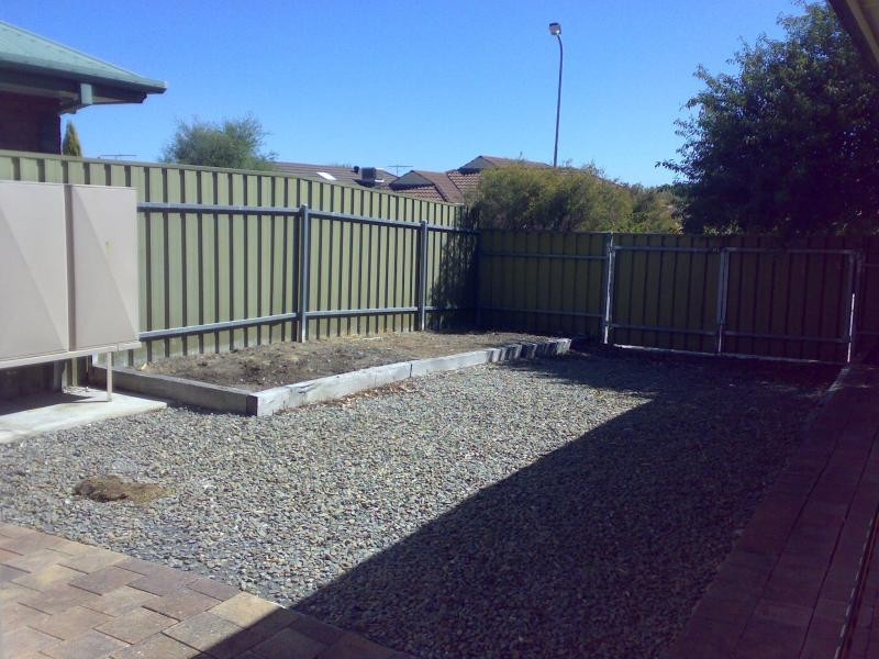 12 Barossa Way, Woodcroft SA 5162