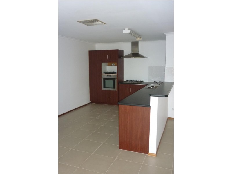 13 Hele Cres, Trott Park SA 5158