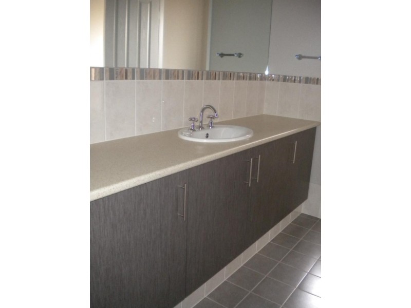 17 Flagpole Rd, Seaford Meadows SA 5169