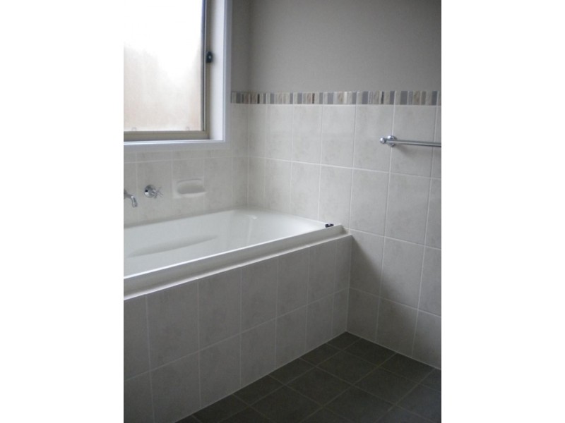 17 Flagpole Rd, Seaford Meadows SA 5169