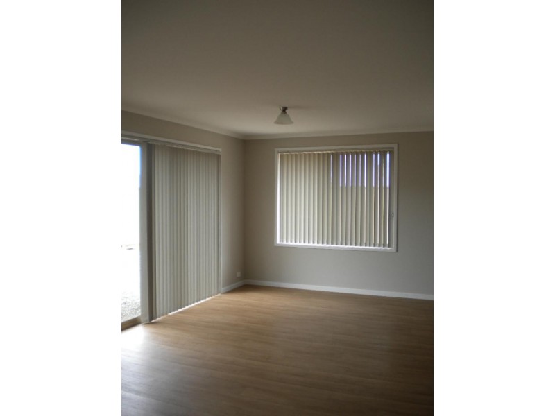 17 Flagpole Rd, Seaford Meadows SA 5169