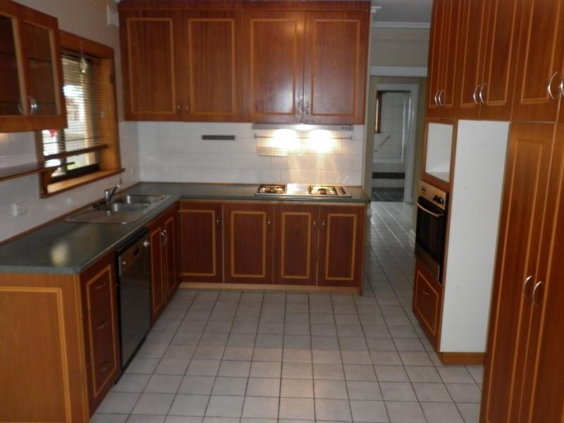 38 Castle St, Reynella SA 5161