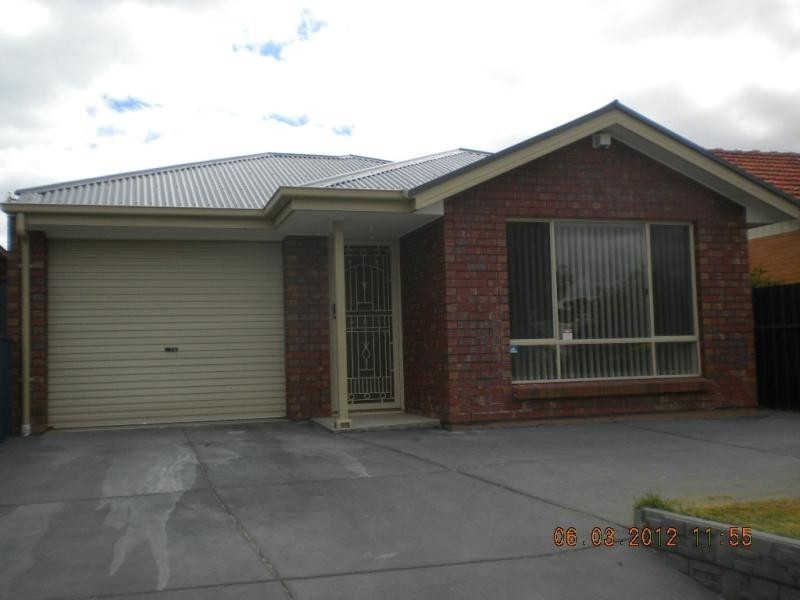 6 Tara  St, O’sullivan Beach SA 5166