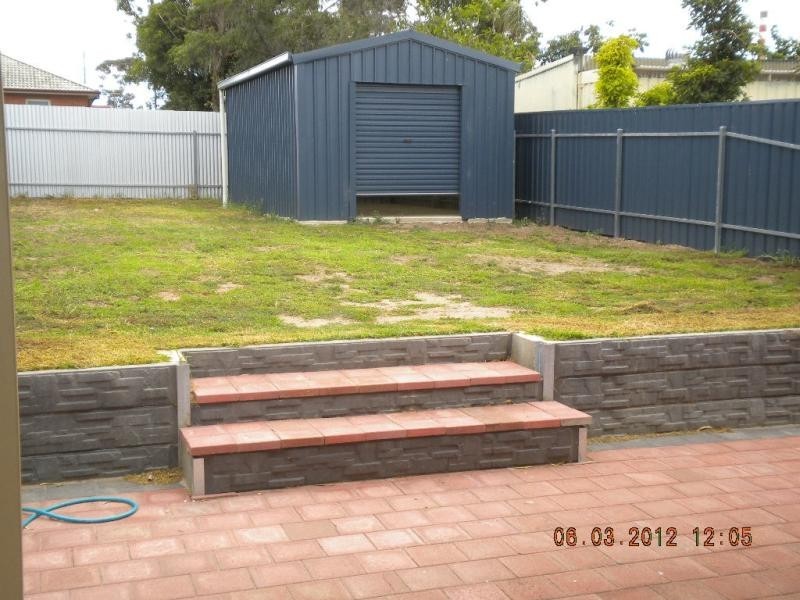 6 Tara  St, O’sullivan Beach SA 5166