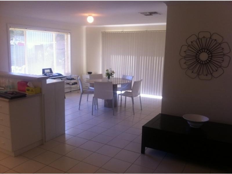 4 Phillip  Ct, Hallett Cove SA 5158
