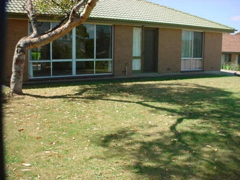 7 Austin Ct, Trott Park SA 5158