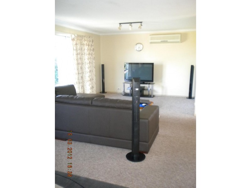 7 Austin Ct, Trott Park SA 5158
