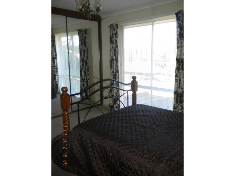 7 Austin Ct, Trott Park SA 5158