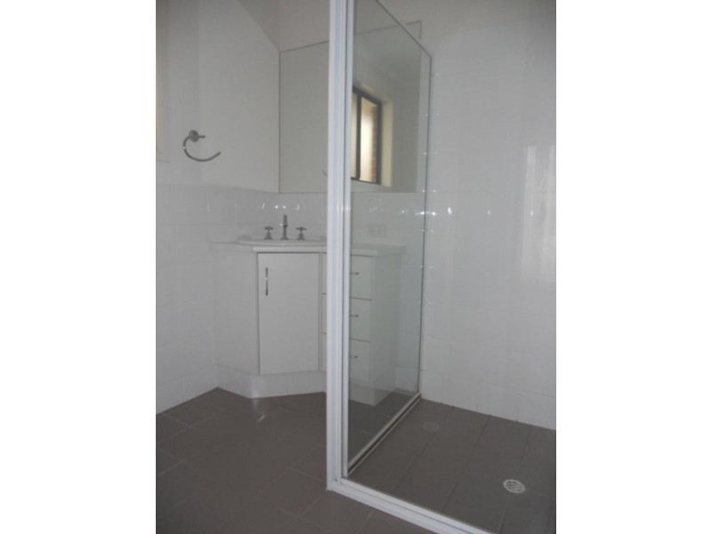 4 Fuschia St, Huntfield Heights SA 5163