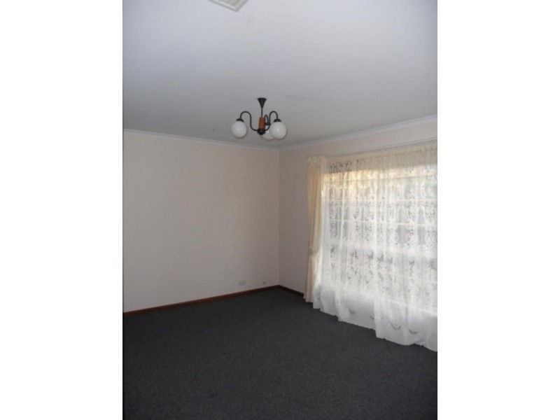 18 Goulding Gr, Noarlunga Downs SA 5168