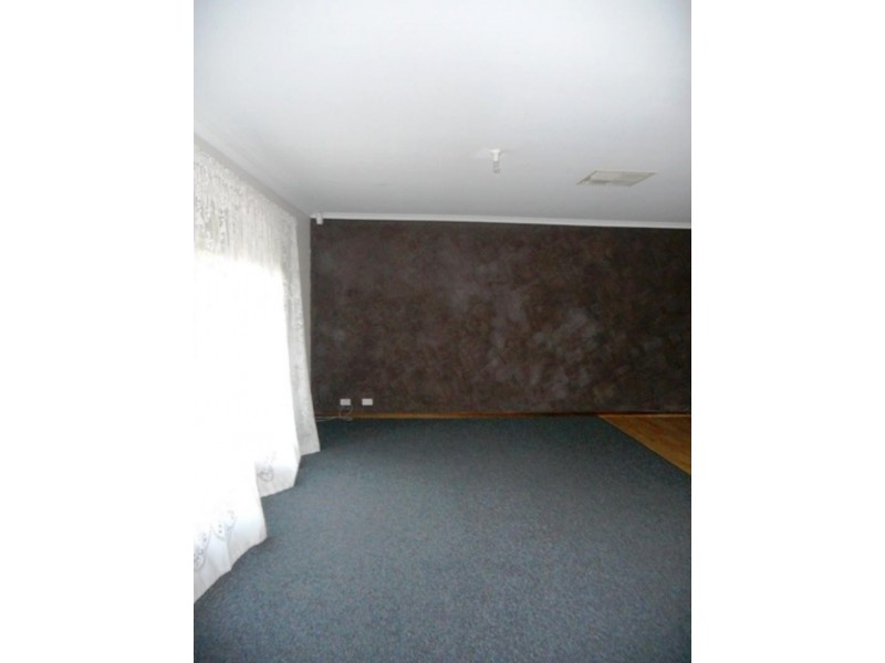 18 Goulding Gr, Noarlunga Downs SA 5168