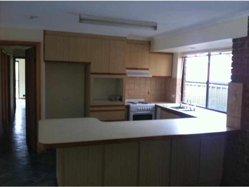 8 Murnada St, Hallett Cove SA 5158