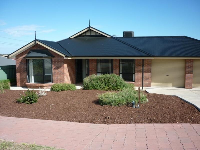 9 Brooklyn  Dr, Hallett Cove SA 5158