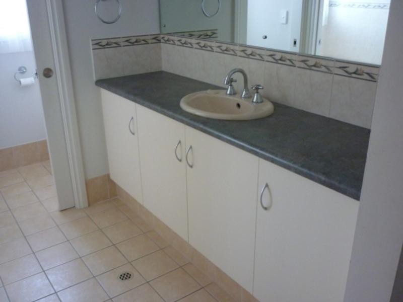 9 Brooklyn  Dr, Hallett Cove SA 5158