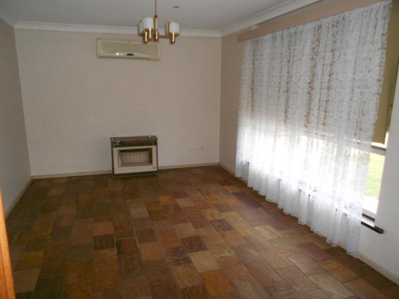 419 States Rd, Morphett Vale SA 5162