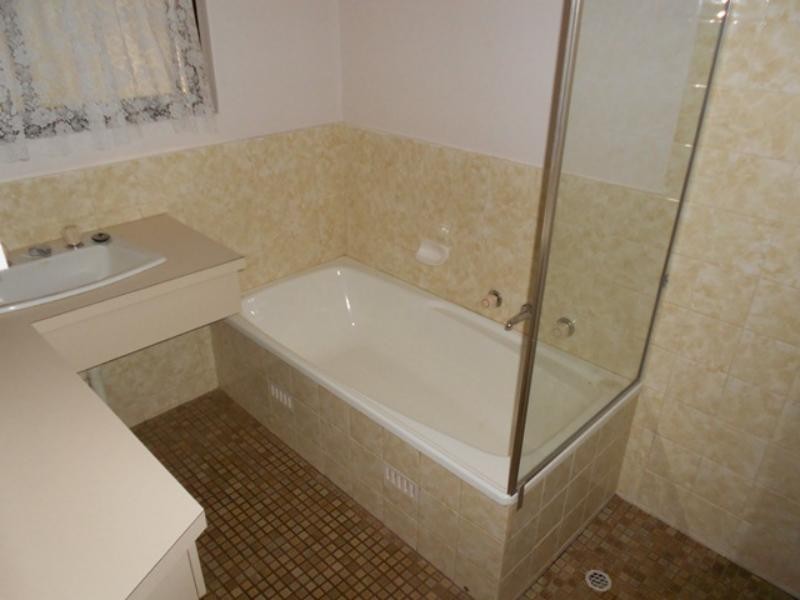 419 States Rd, Morphett Vale SA 5162