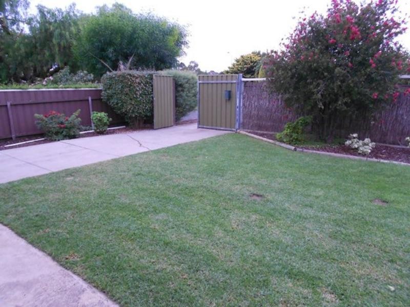 419 States Rd, Morphett Vale SA 5162