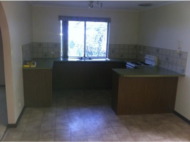 10 Barndoo St, Hallett Cove SA 5158