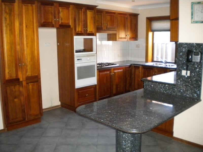 6A Swan Ave, Happy Valley SA 5159