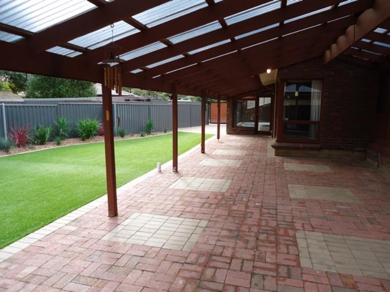 6A Swan Ave, Happy Valley SA 5159