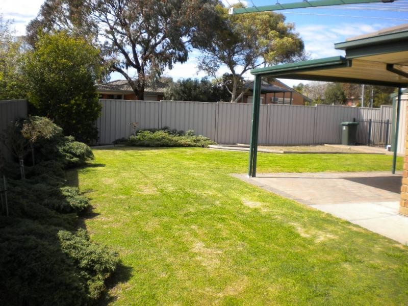 3 Shropshire Cl, Old Reynella SA 5161